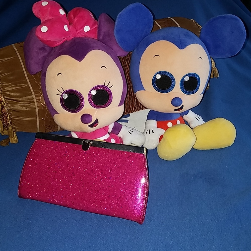 ***3 for $10 🛍Pink clutch with silver hardware